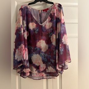Jennifer Lopez chiffon top Magenta with pink, white and blue flowers. L